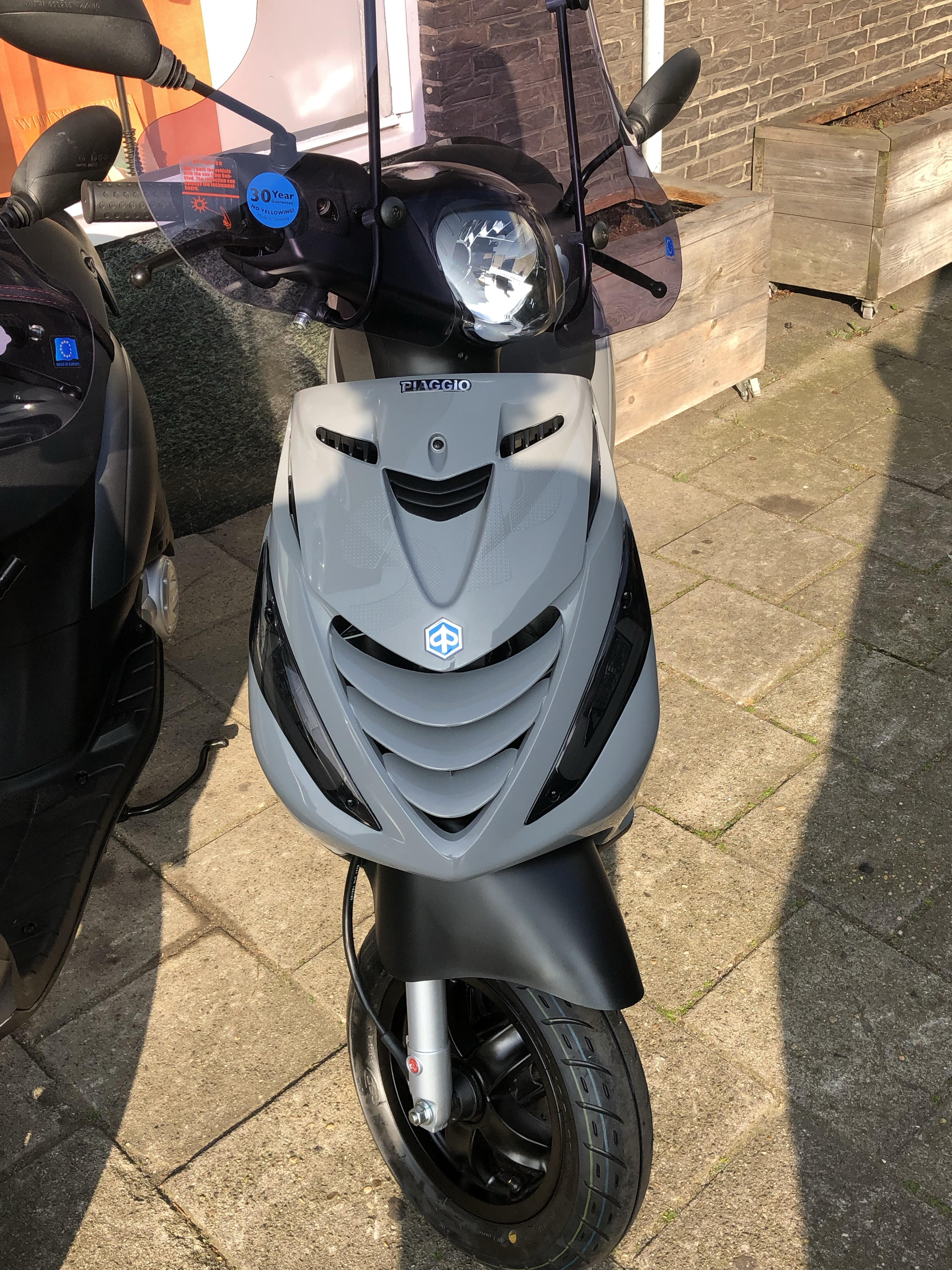 zip1 Van Ooijen Scooters